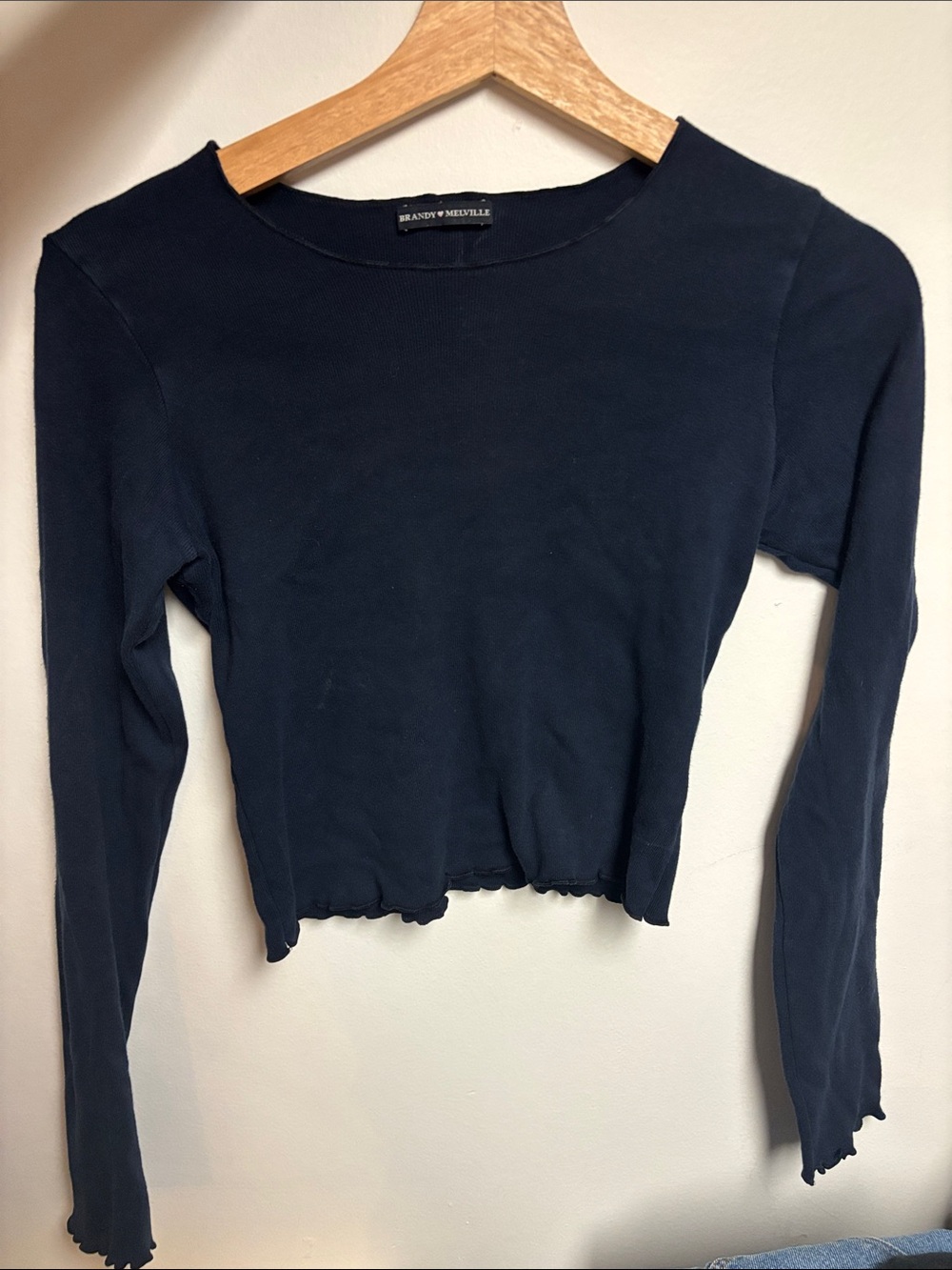 Brandy Melville Navy Ribbed Long-Sleeve Cropped Top